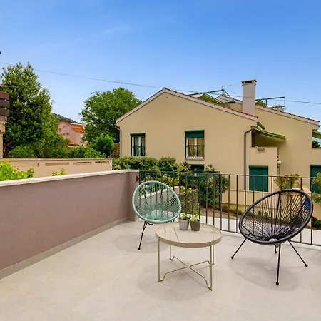 Apartment Destination Sea Ii