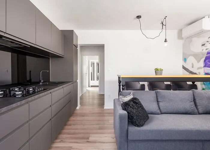 Destination Sea Ii *